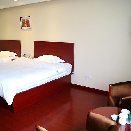Greentree Inn Anhui Xuancheng Jixi Guangming Palace Business Hotel מראה חיצוני תמונה